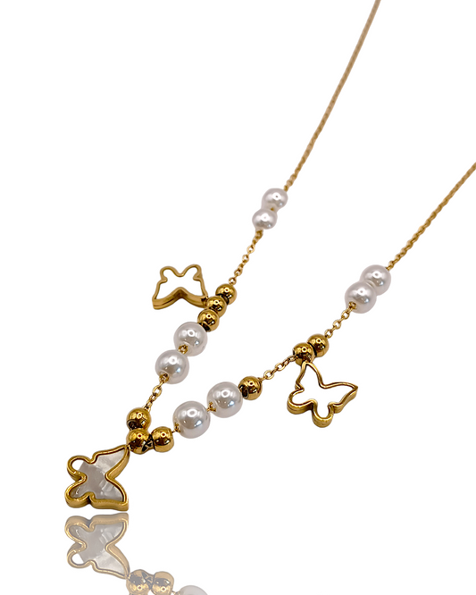 Sixtine | Collier avec pearl en acier inoxydable avec breloques papillon