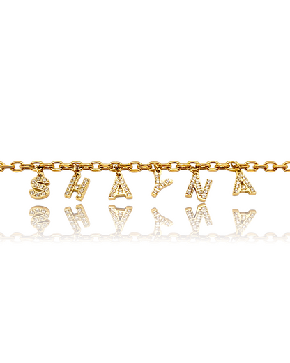 Shayna | Collier personnalisé en acier inoxydable et zircons (lettre 14K plaqué or véritable)